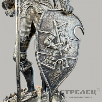 Серебряная скульптура «Рыцарь». Ханау, Германия, нач. 20 в. 